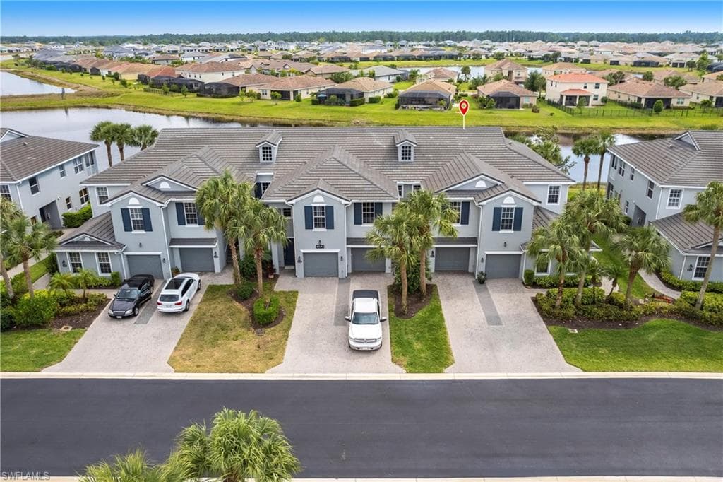 16570 Goldenrod LN 203 ALVA, FL 33920