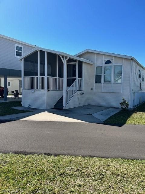 19681 Summerlin RD D-334 FORT MYERS, FL 33908