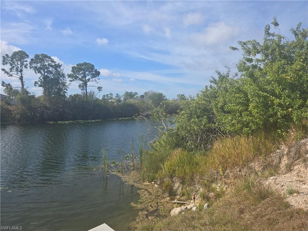 1810 NW 27th ST CAPE CORAL, FL 33993