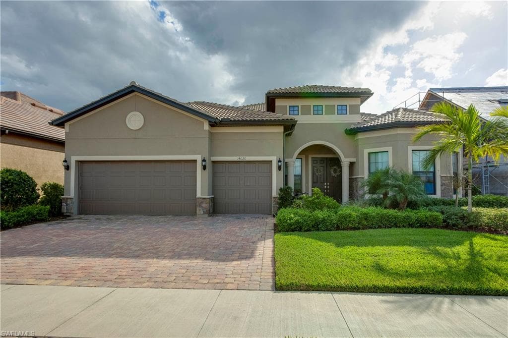 14020 Hawks Eye CT ESTERO, FL 33928