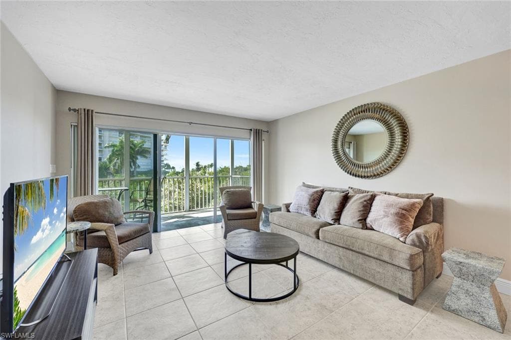 1 Bluebill AVE 409 NAPLES, FL 34108