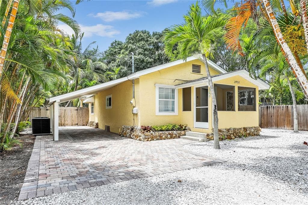 2780 Weeks AVE NAPLES, FL 34112