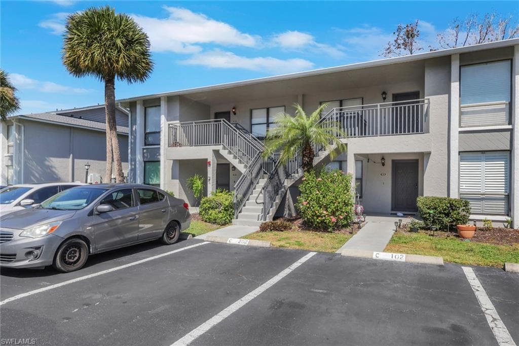 1211 Commonwealth CIR C201 NAPLES, FL 34116