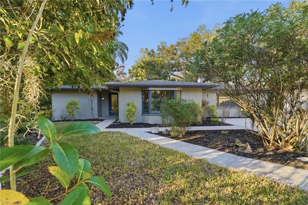 13101 Idylwild RD FORT MYERS, FL 33905