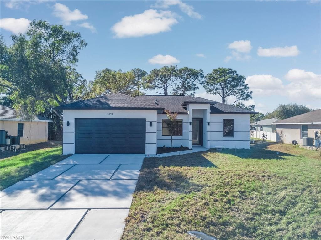 1827 Tomaso AVE LEHIGH ACRES, FL 33972