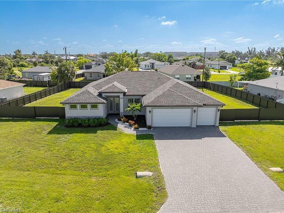 209 SW 10th PL CAPE CORAL, FL 33991