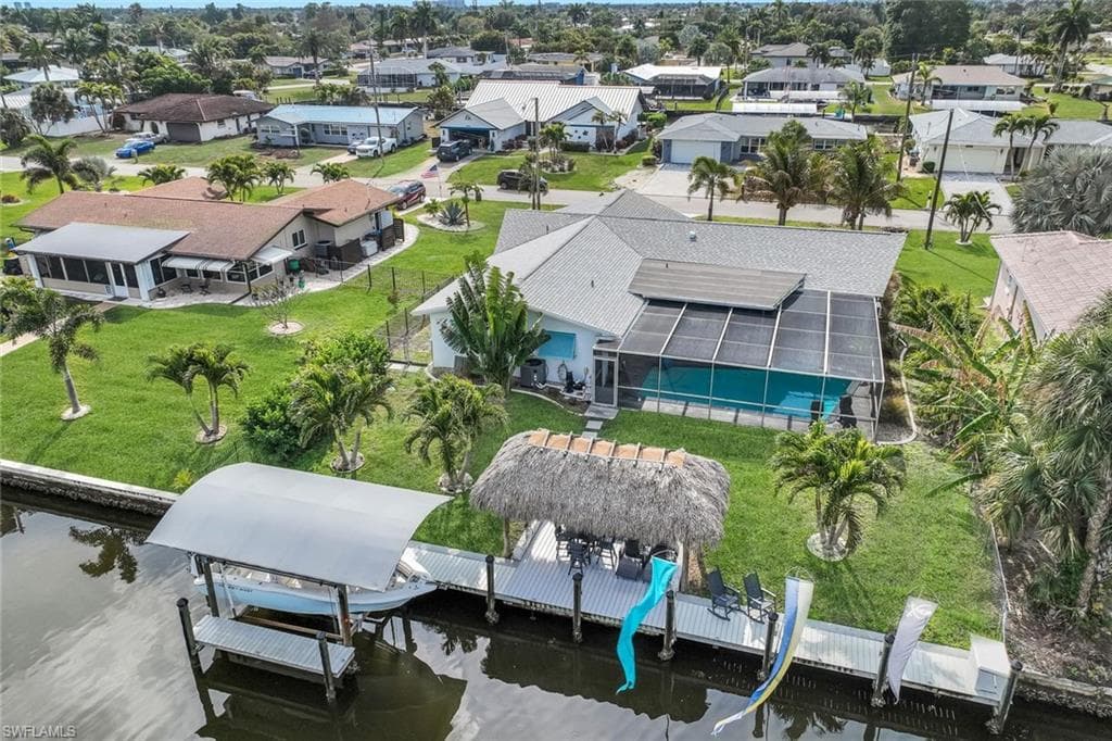 419 Pinecrest CT CAPE CORAL, FL 33904
