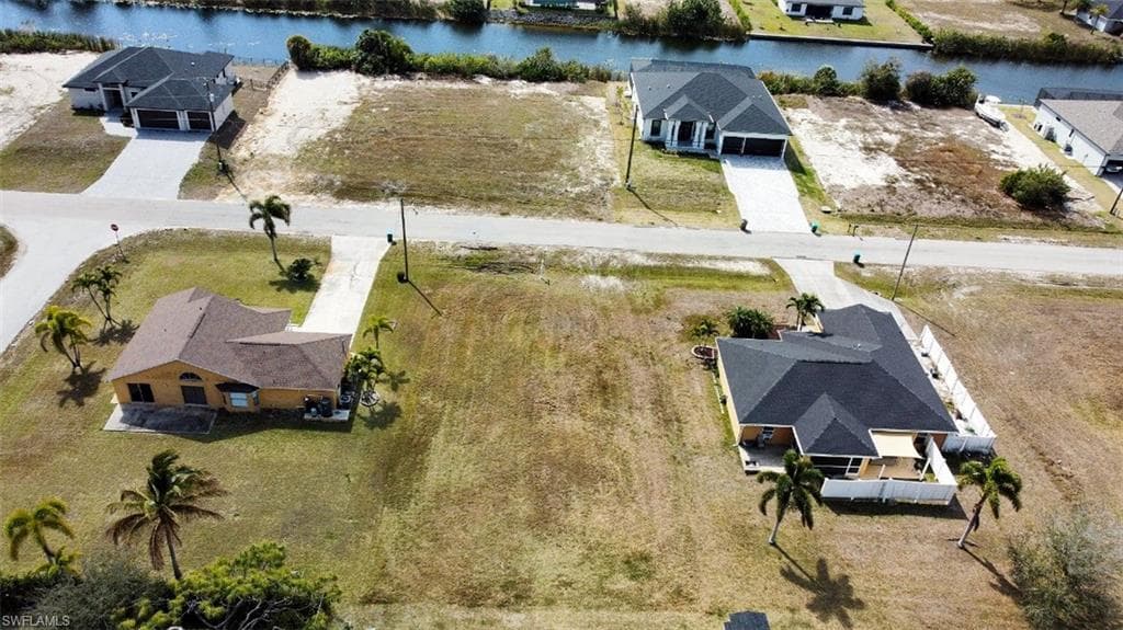 2605 NW 6th TER CAPE CORAL, FL 33993