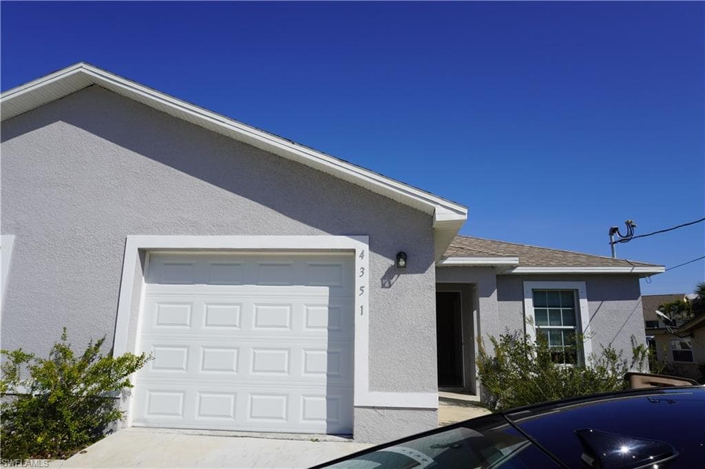 4351 Country Club BLVD CAPE CORAL, FL 33904