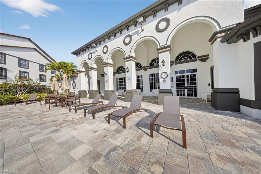 7925 Preserve CIR 316 NAPLES, FL 34119
