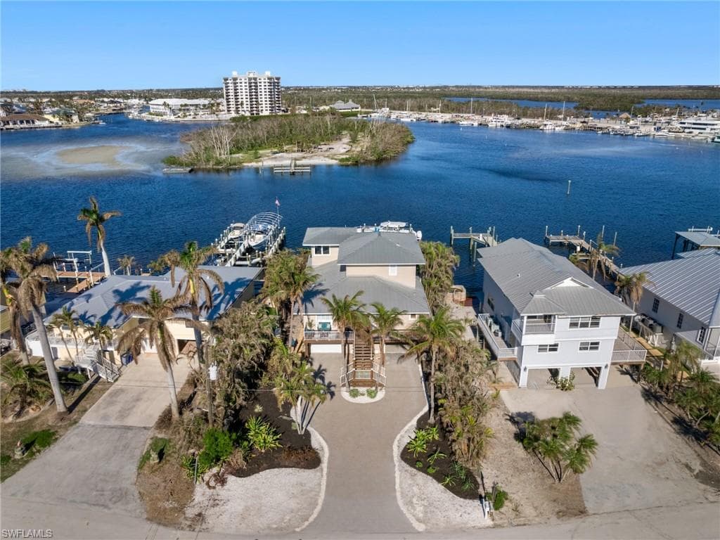 921 Prescott ST FORT MYERS BEACH, FL 33931
