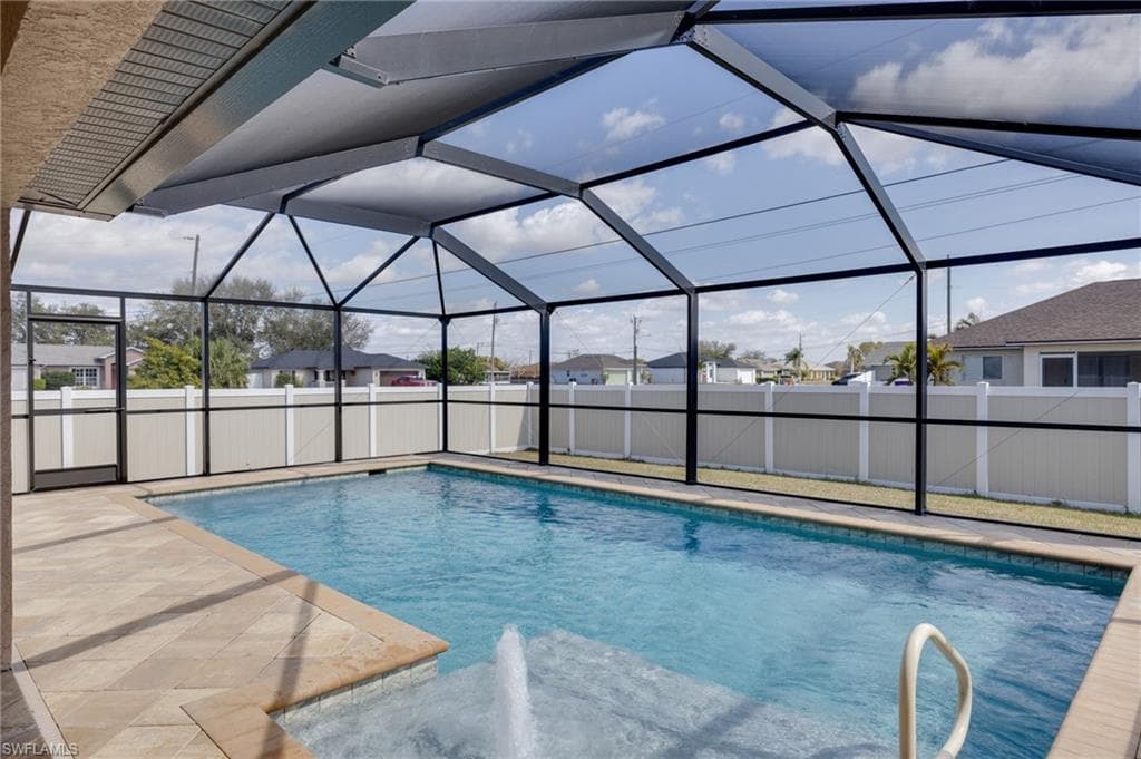 1421 NE 9th AVE CAPE CORAL, FL 33909