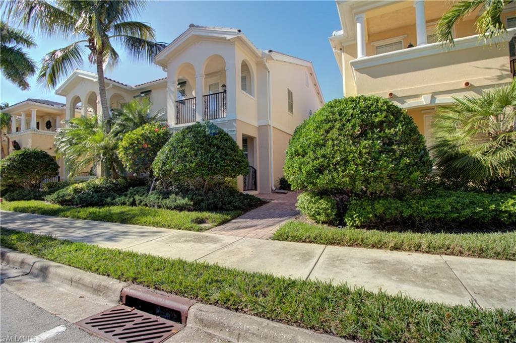 8109 Chianti LN NAPLES, FL 34114