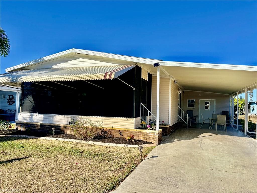 3137 Old Farm House DR NORTH FORT MYERS, FL 33917
