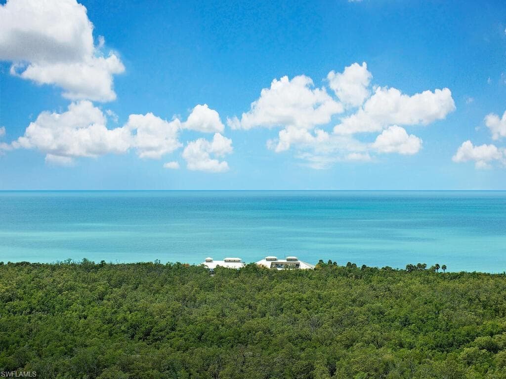 7225 PELICAN BAY BLVD 2102 NAPLES, FL 34108