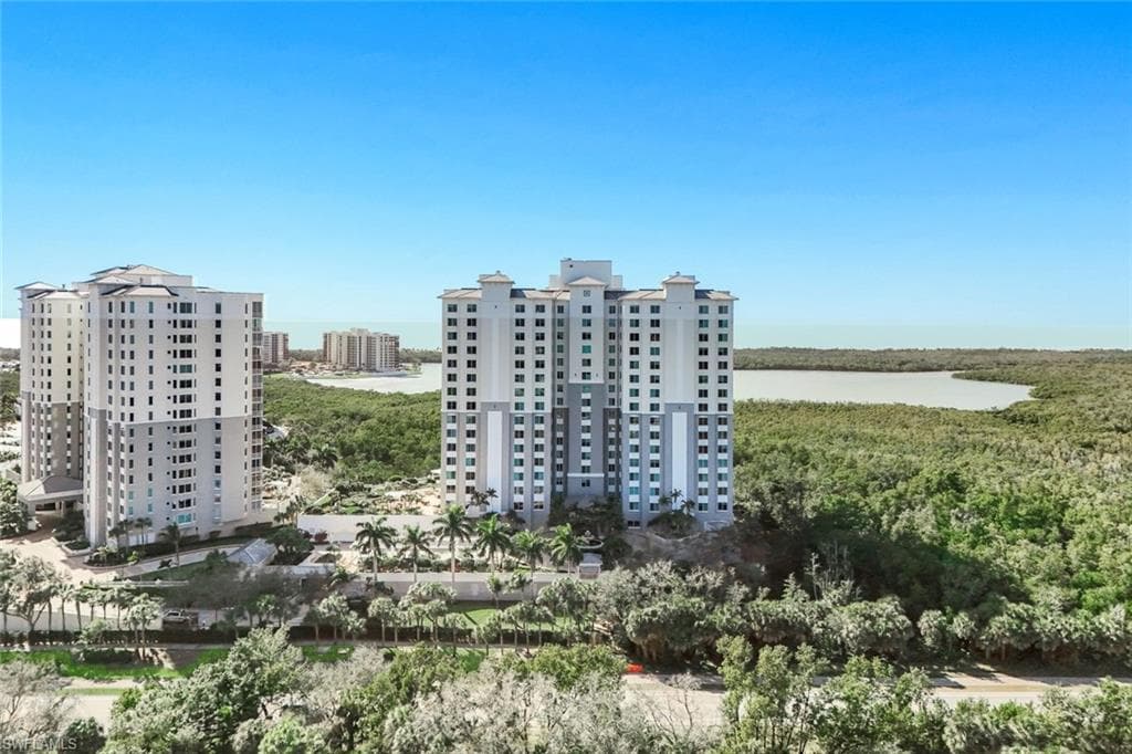 265 Indies WAY T02 NAPLES, FL 34110