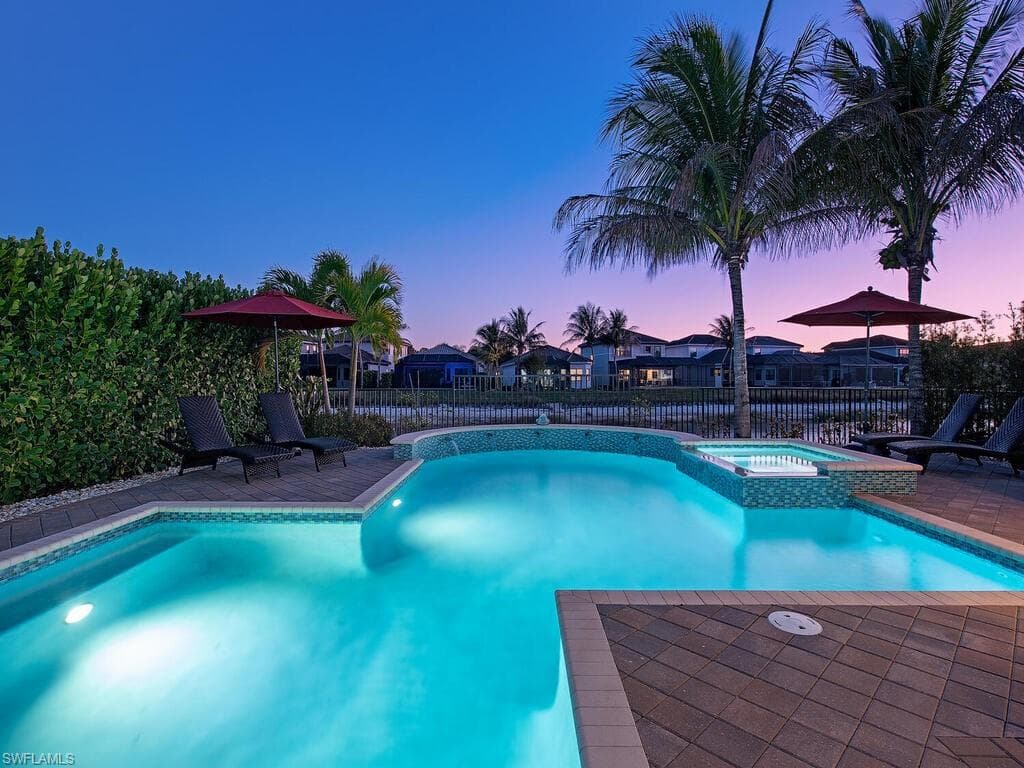 4450 Kensington CIR NAPLES, FL 34119