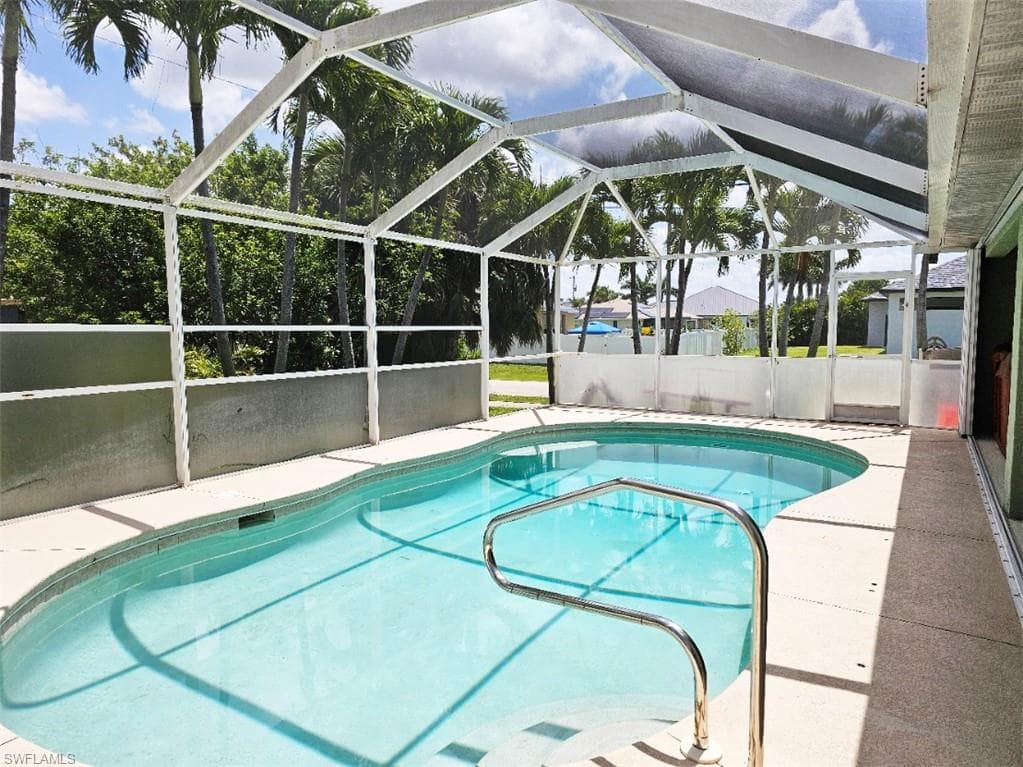 1811 Savona PKWY W CAPE CORAL, FL 33914