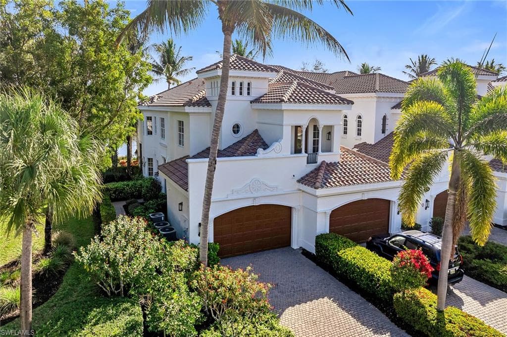 2718 Callista CT 101 NAPLES, FL 34114