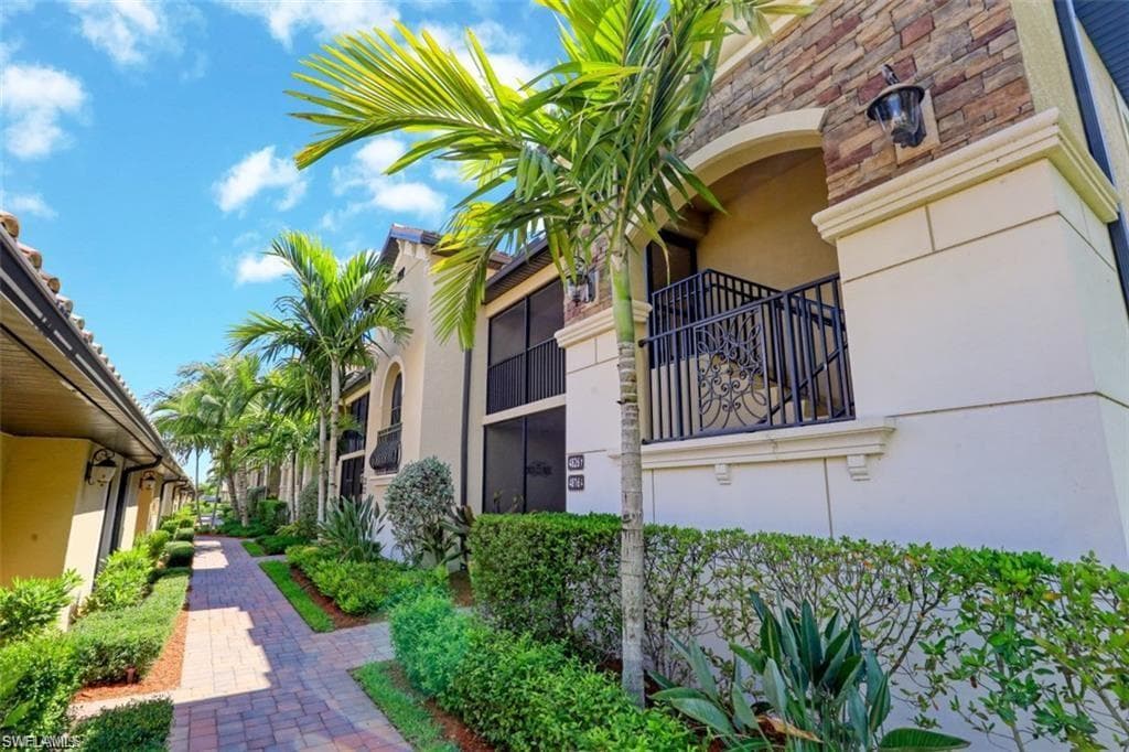 28022 Bridgetown CT 4825 BONITA SPRINGS, FL 34135