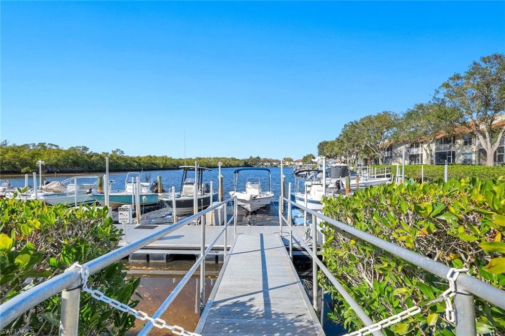 230 Newport DR 601 NAPLES, FL 34114