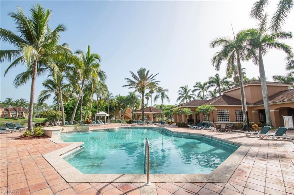 1180 Wildwood Lakes BLVD 106 NAPLES, FL 34104