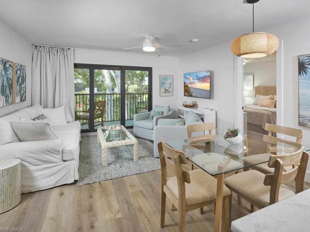600 Neapolitan WAY 230 NAPLES, FL 34103