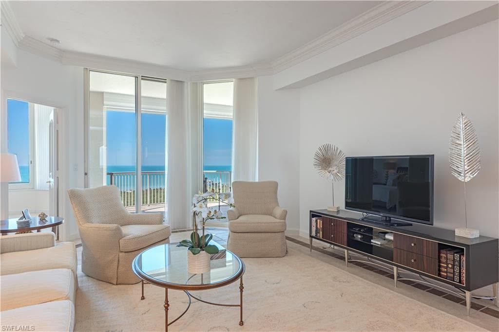 7117 Pelican Bay BLVD 1907 NAPLES, FL 34108