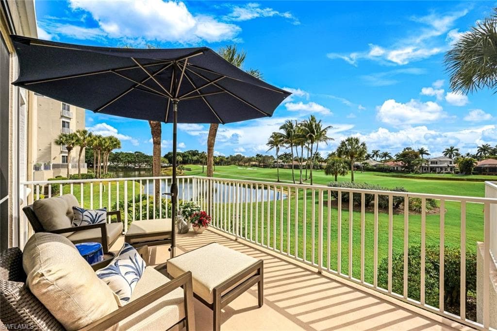 1610 Clermont DR I-103 NAPLES, FL 34109