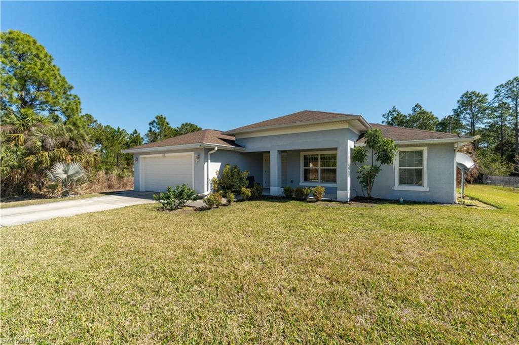 1118 Clark AVE LEHIGH ACRES, FL 33972