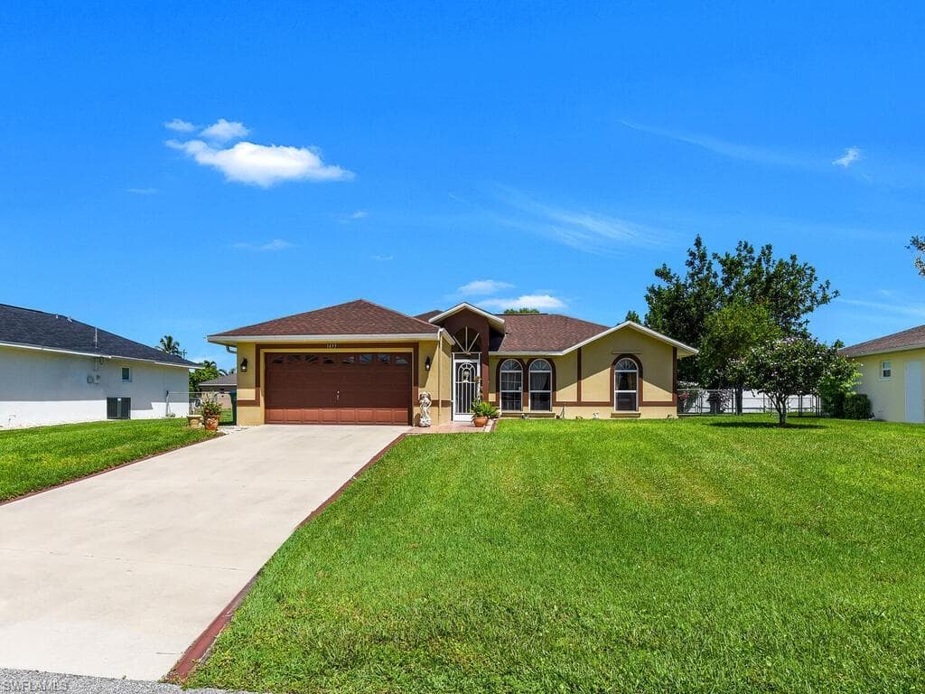 1433 SE 13th TER CAPE CORAL, FL 33990