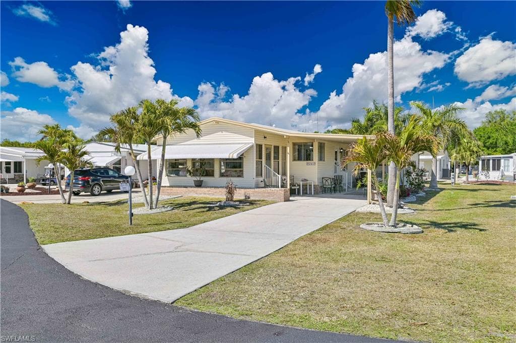 9867 Sugarberry WAY FORT MYERS, FL 33905