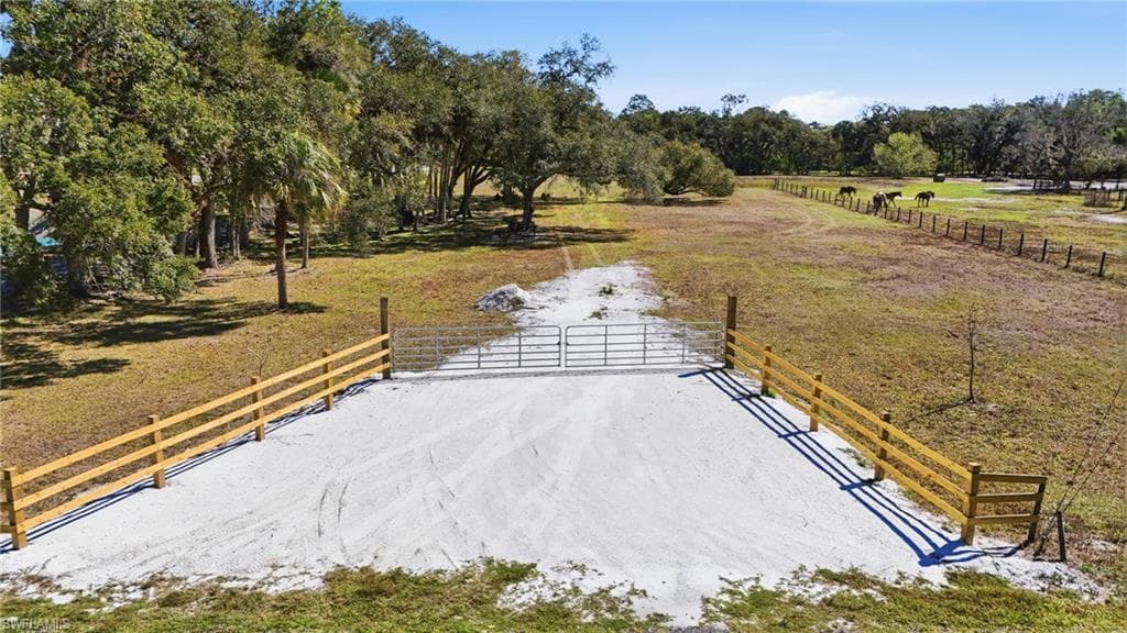 4821 Oak Acres LN FORT MYERS, FL 33905