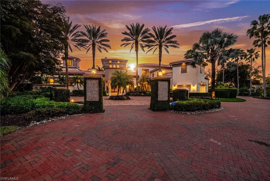 28920 Cavell TER NAPLES, FL 34119
