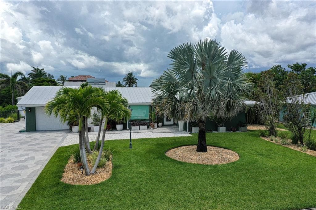 4902 Esplanade ST BONITA SPRINGS, FL 34134