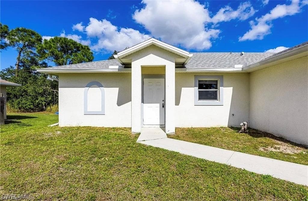 4716 1st ST SW LEHIGH ACRES, FL 33973