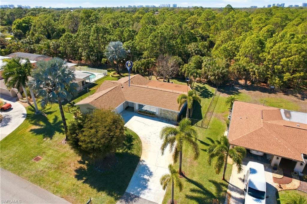 267 Cypress WAY W NAPLES, FL 34110