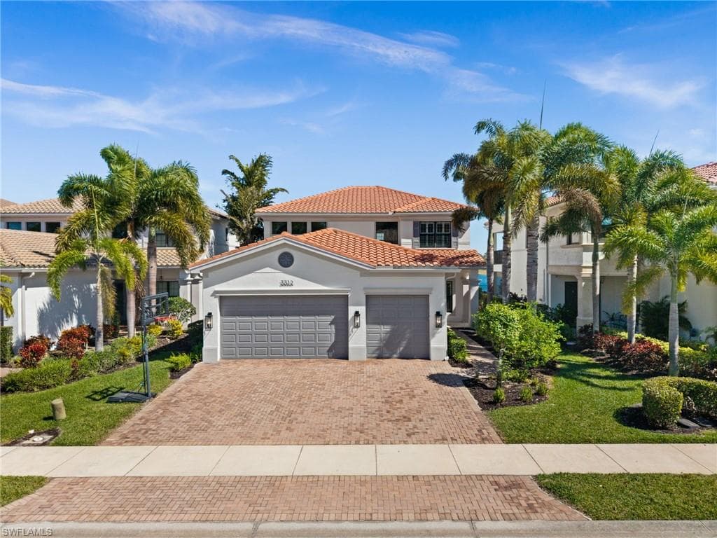 3312 Pacific DR NAPLES, FL 34119