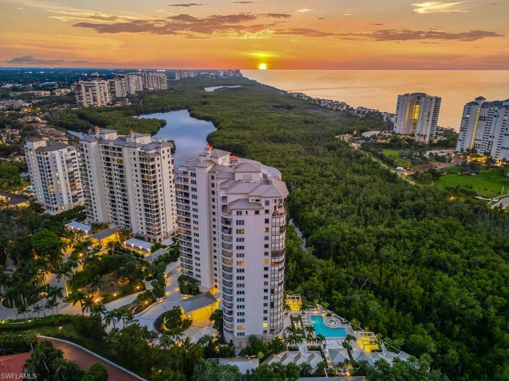8930 Bay Colony DR 703 NAPLES, FL 34108