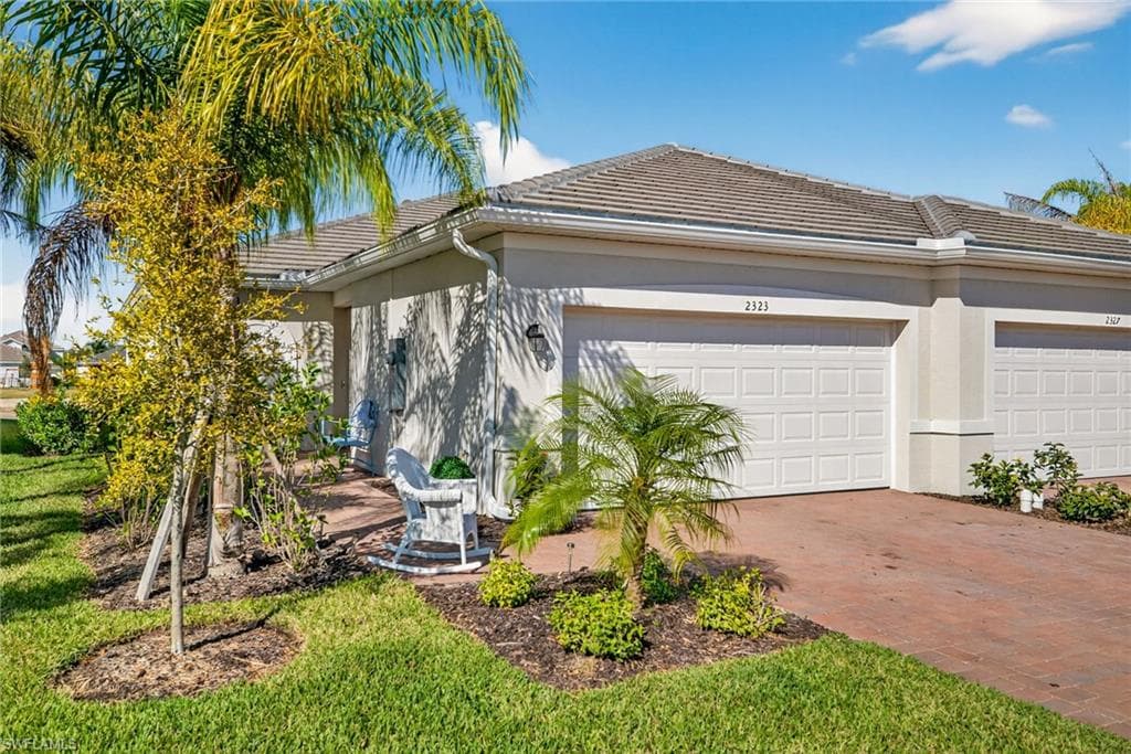 2323 Dragonfruit WAY NAPLES, FL 34120