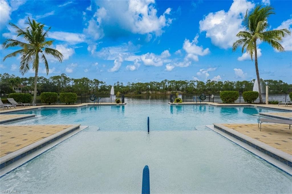 1882 Tarpon Bay DR S 104 NAPLES, FL 34119