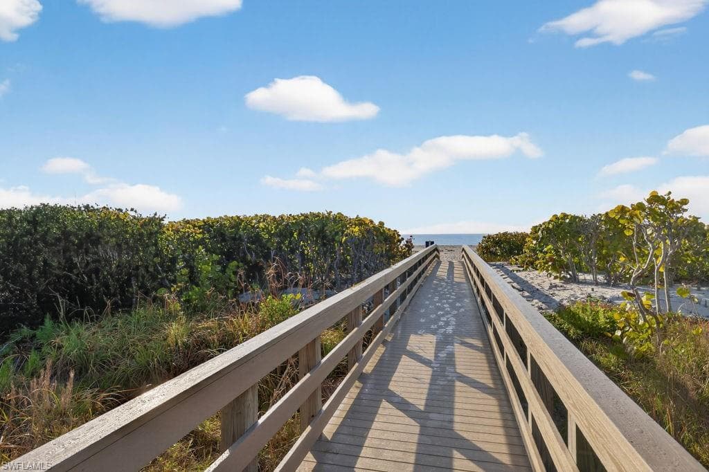 1299 Middle Gulf DR 243 SANIBEL, FL 33957