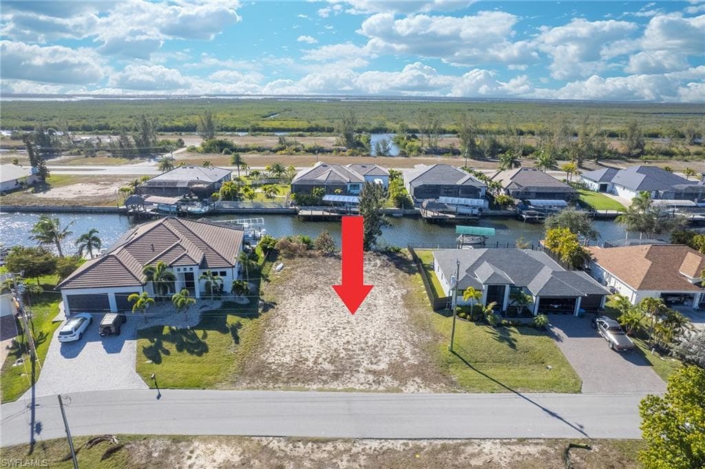 220 NW 39th AVE CAPE CORAL, FL 33993