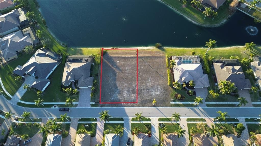 5808 Harbour CIR CAPE CORAL, FL 33914