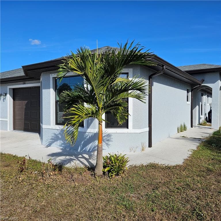 131 Gilbert AVE S LEHIGH ACRES, FL 33973