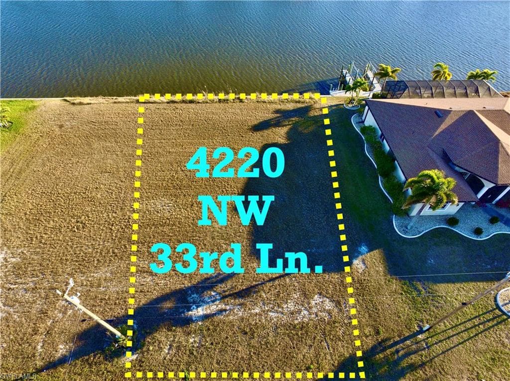 4220 NW 33rd LN CAPE CORAL, FL 33993