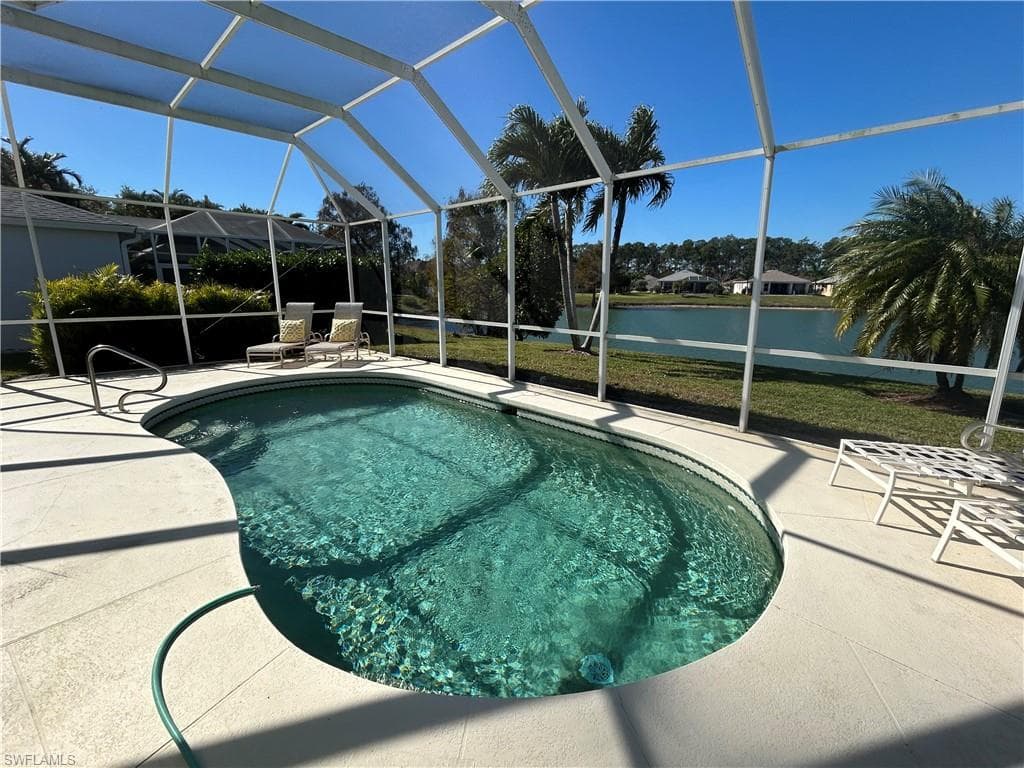 430 Crossfield CIR NAPLES, FL 34104