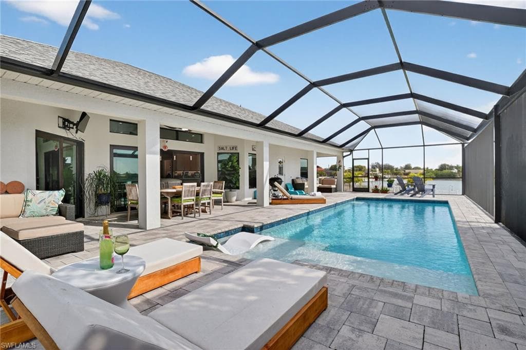 230 NE 18th ST CAPE CORAL, FL 33909