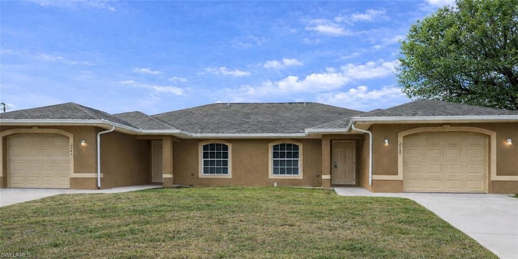 2147 Fairway DR LEHIGH ACRES, FL 33973