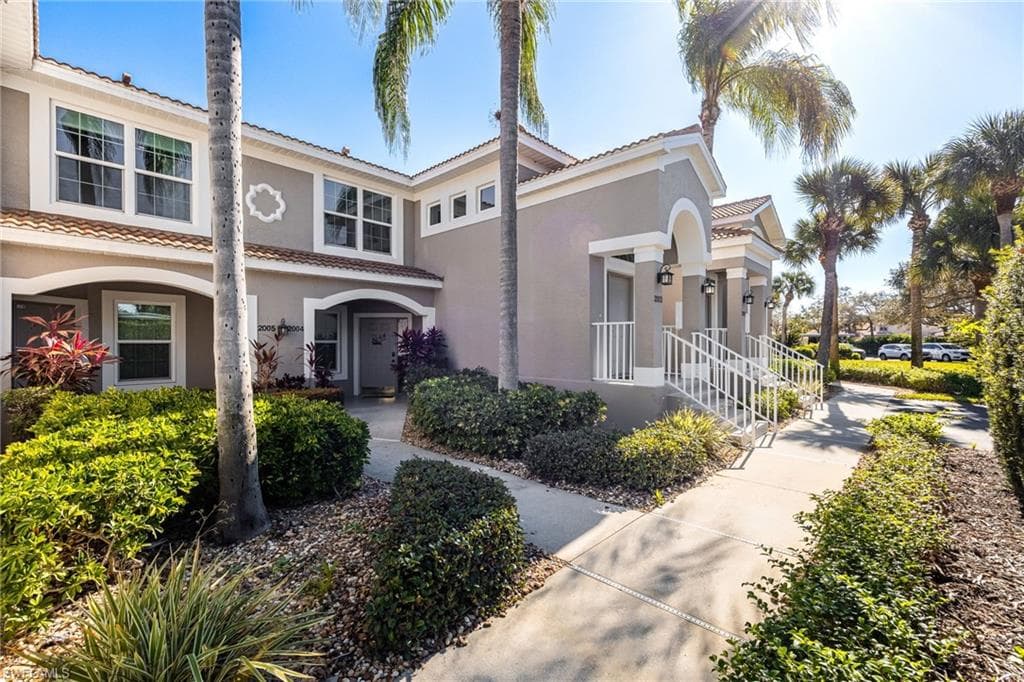 9209 Spring Run BLVD 2003 ESTERO, FL 34135